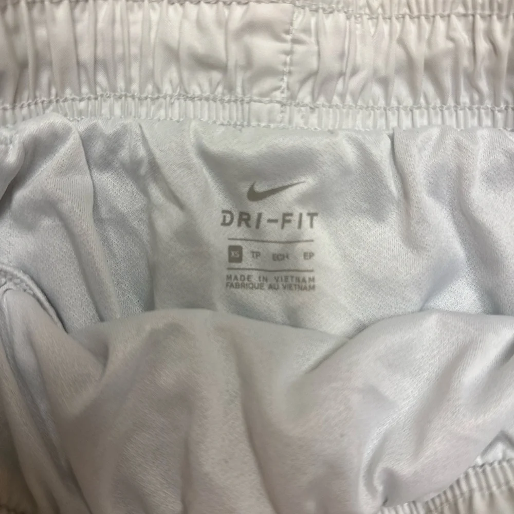 Nike womens white